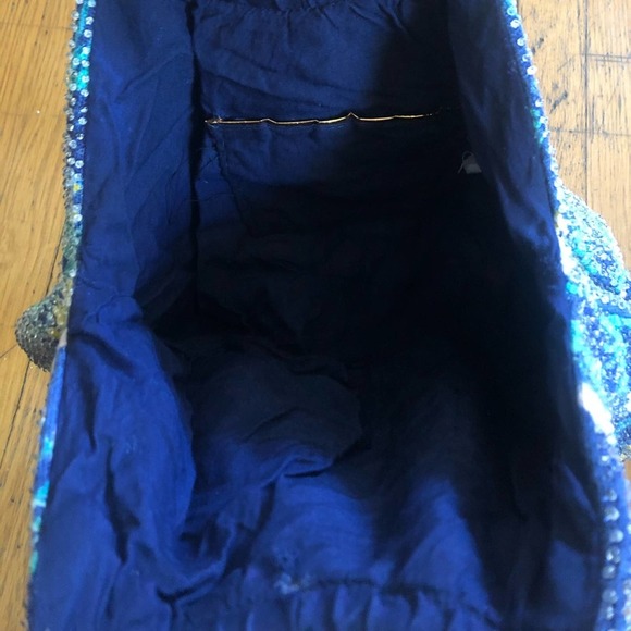 70s Vintage Beaded Bucket Bag w Round Lucite Handles - Picture 7 of 10